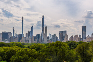 Fototapeta premium New York City Skyline View from Metropolitan Museum Rooftop