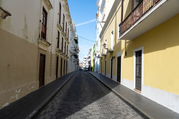 Fototapeta premium narrow street in the old town of San Juan