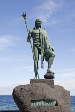 Statue of the Guanche king Mencey Tegueste, on the waterfront, Candelaria, Tenerife, Canary Islands, Spain