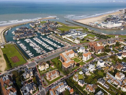 Aerial view, Deauville, River Touques, Cur C&ocirc;te Fleurie, Honfleur-Deauville, Lisieux, Calvados, Normandy, English Channel, France