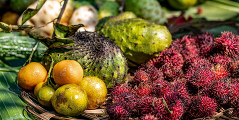 fresh fruits on the market  © Maula