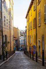 Naklejka premium Ruelle dans le quartier du panier à Marseille