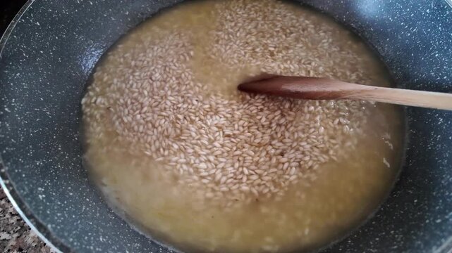 risotto cottura casalinga cuoco cucinare
