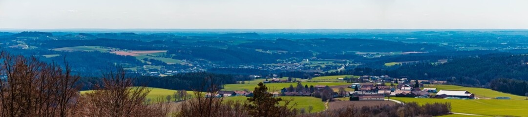 Obraz premium High resolution stitched spring panorama on a sunny day at Mount Pilgramsberg, Rattiszell, Straubing, Bogen, Bavaria, Germany