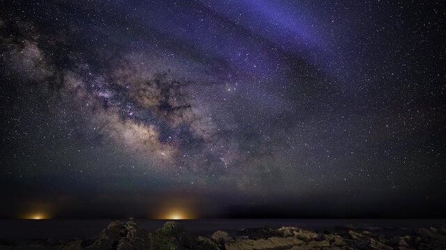 (HDR PQ 2100 10bit 4:2:2) - 4K Timelapse of the Milky Way with Rare Diagonal Atmospheric Light Bands from Nojimazaki Park, Japan &ndash; Flicker‑Corrected and Fully Restored