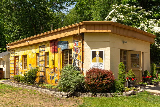Museum building and mural at the Thomas Edison Center at Menlo Park in Edison, New Jersey, commemorating the inventor and historic laboratory site.