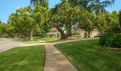 Obraz premium Residential mansions and grounds in San Marino California.