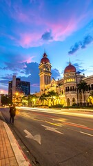Obraz premium A majestic building with a clock tower and dome