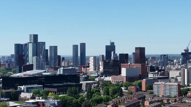 A Rooftop Horizon Over Downtown Manchester