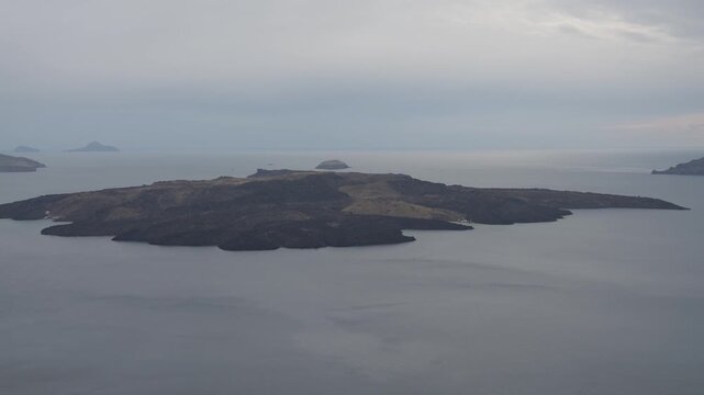 Scenic shot highlighting the dramatic landscape of Santorini&rsquo;s island edge.