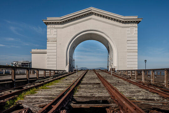 San Francisco Pier 43 Ferry Arch
