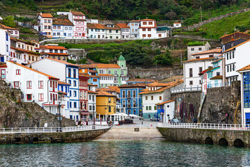 Obraz premium Cudillero. Twilight