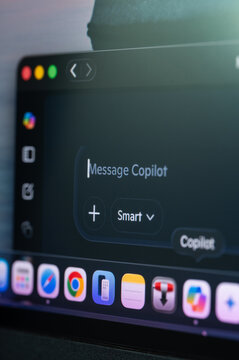 Typing question to Copilot AI bot in menu bar