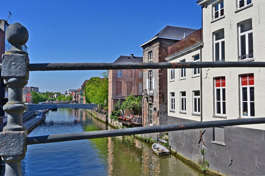 Malines (Mechelen):  Il fiume Dijle che attraversa la citt&agrave;, Fiandre, Belgio