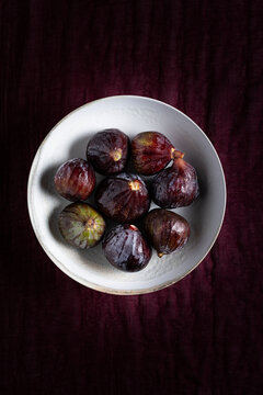 Fresh figs on a dish.