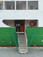 Obraz premium Gangway - Zugang zu einem Schiff