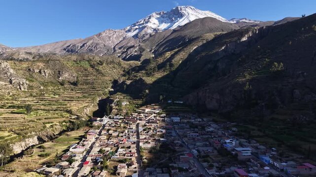 Volc&aacute;n Ubinas en Moquegua, Per&uacute;