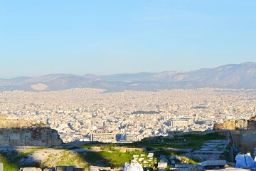 Obraz premium Parthenon temple on the Acropolis in Athens, Greece. The famous Parthenon in Athens, Greece a UNESCO World Heritage site.