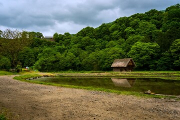 白川郷 水田に浮かぶ合掌造り © A.Kura