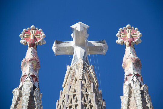 28 de mayo de 2026. Sagrada Familia. Detalle de a cruz De la Torre de Jesucristo. 