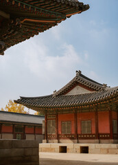 Obraz premium Gyeongbokgung Palace in Autumn - Seoul, South Korea