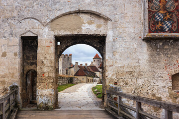 Fototapeta premium Cityscape - view of the inner courtyard of Burghausen Castle in Burghausen near the border with Austria, Upper Bavaria, Germany