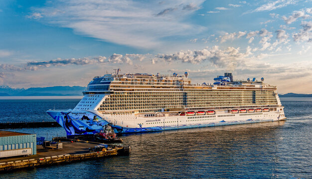 Norwegian Bliss Cruise Ship Docking at the Ogden Point Cruise Terminal in Victoria, British Columbia