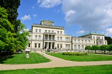 Fototapeta premium Villa Hügel