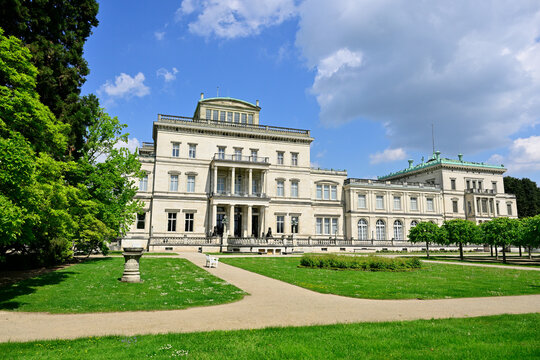 Villa H&uuml;gel
