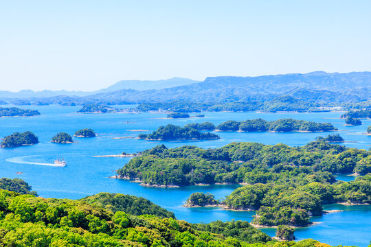 初夏の九十九島観光公園から見た九十九島の景色　長崎県佐世保市