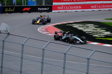 Obraz premium May 25, 2026, Montreal, Canada, Mercedes F1 car driven by Antonelli and Russell during Formula 1 action. g.