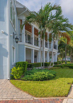 Apartment building in St. Petersburgh Florida.
