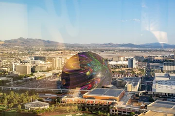 Fototapeten Las Vegas Sphere、Wynn Golf Club、Harry Reid International Airport. Black Mountain (McCullough Range) .Las Vegas Valley, Clark County, Nevada. Basin and Range Province, Mojave Desert. from Encore Las Vegas   © youli zhao