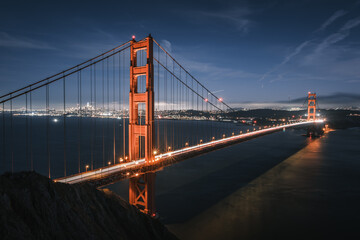 Fototapeta premium Night view of the Golden Gate Bridge in San Francisco, California, USA.