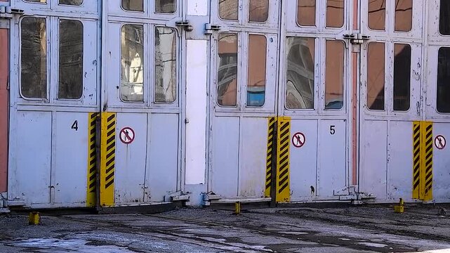 Maintenance and repair of railway rolling stock
