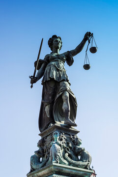 Germany, Frankfurt, Fountain of Justice, sculpture of Justitia
