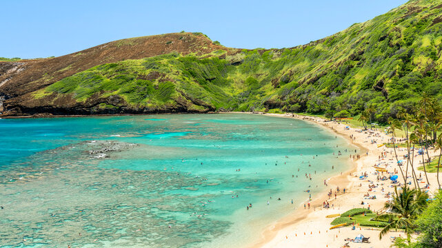 Sunny summer travel destination view of Hanauma Bay beach in Hawaii