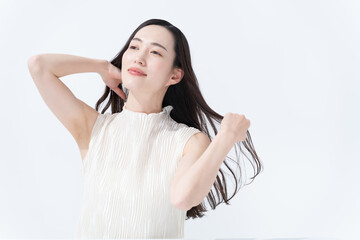 Naklejka premium 髪の毛が綺麗なロングヘアの女性