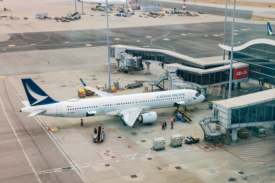 Cathay Pacific Airlines operates an Airbus A321Neo at Hong Kong International Airport.