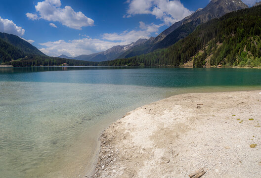 Italy, South Tyrol, Lake Antholz in the Rieserferner-Ahrn Nature Park