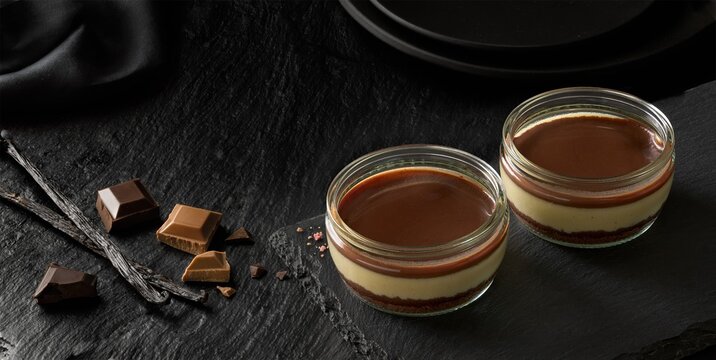 Vanilla Chocolate Dessert Cups with Ganache and Cookie Crust