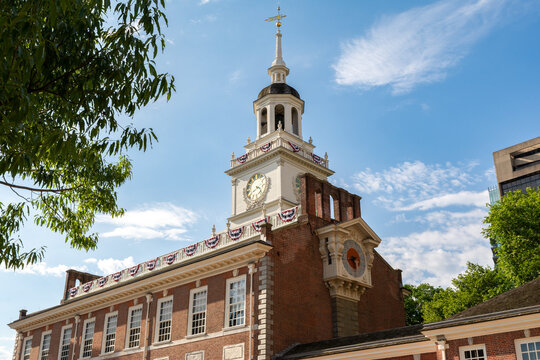 Independence Hall in Philadelphia, Pennsylvania, USA, historic site where the United States Declaration of Independence and Constitution were debated and signed.