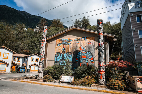 Alaska Native Totem Poles and Hand Painted Raven and Eagle Mural in Juneau