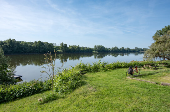 Paysages paisibles et rives naturelles de la Loire entre Nantes et Oudon, Loire-Atlantique