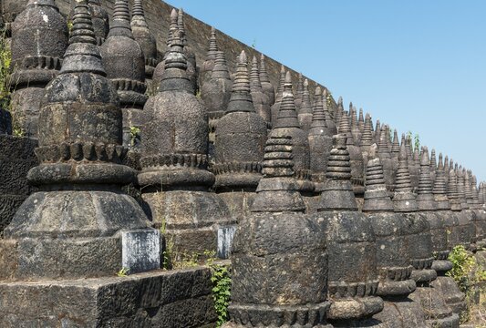 Koe Thaung, Kothaung Pagoda, Mrauk U, Burma, Myanmar