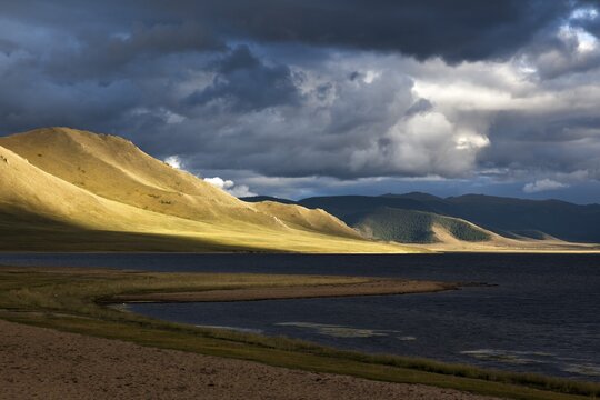 Lake Tsagaan Nuur, Mongolia