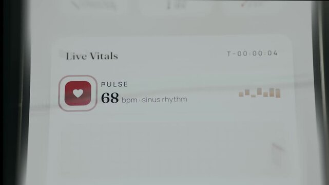 App displaying a heart rate of 70 beats per minute