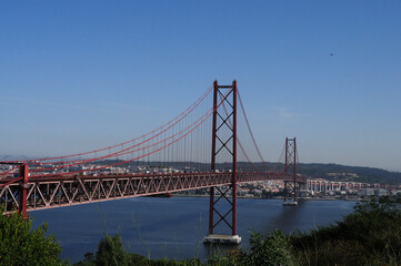 Fototapeta premium suspension bridge, ponte 25 de abril, lisbon