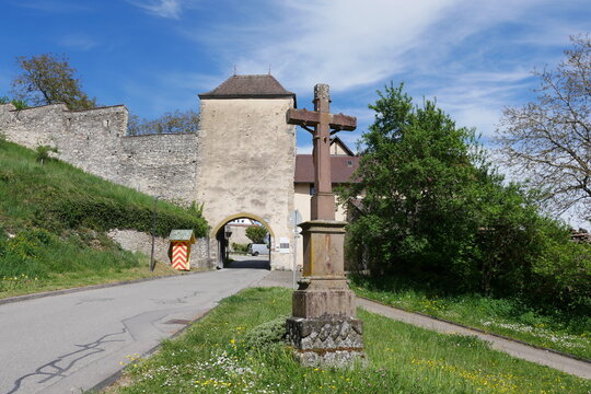 Unteres Tor mittelalterliches Stadttor Stadt Aach im Hegau
