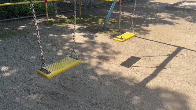 誰もいない公園